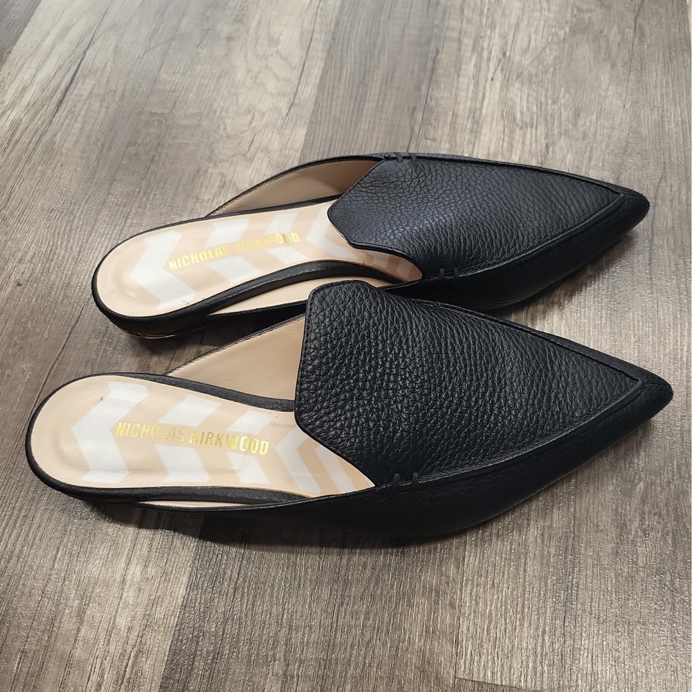 Nicolas Kirkwood Beya Grained Leather Flat Mule in Black, size 36.5